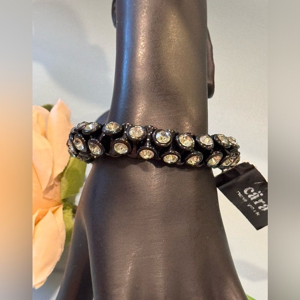 Cara New York Elegant Black and Clear Gem Stretch Bracelet
